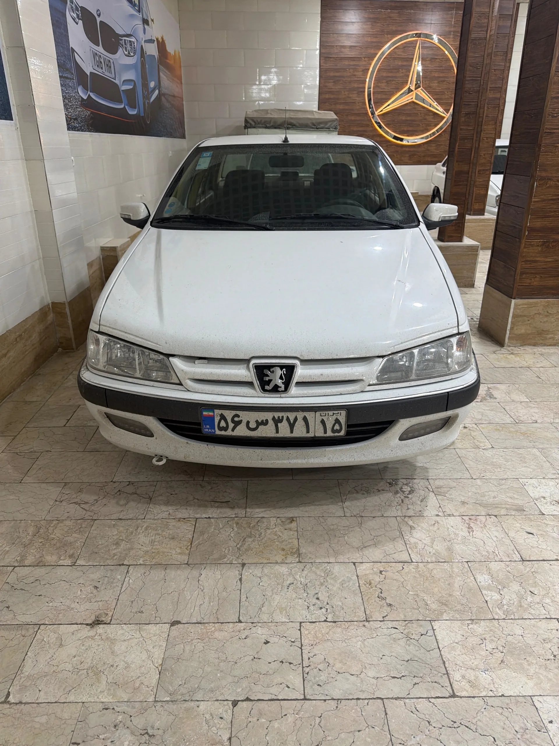 پژو پارس xu7 — روبه‌رو